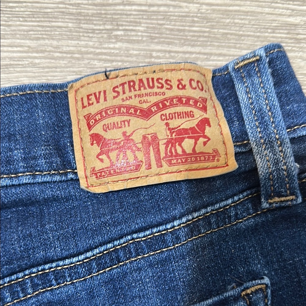 Levi's Blue Jean Shorts with Rolled Hem - Picture 4 of 5